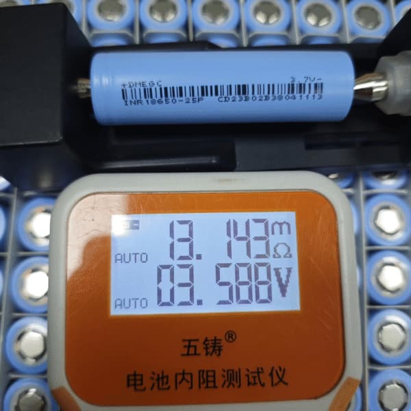 3.7V 18650 lithium ion rechargeable battery
